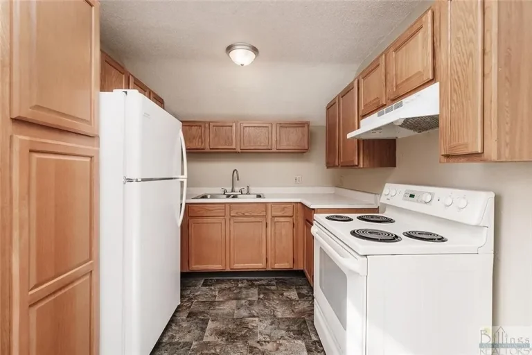 Kitchen before the refresh